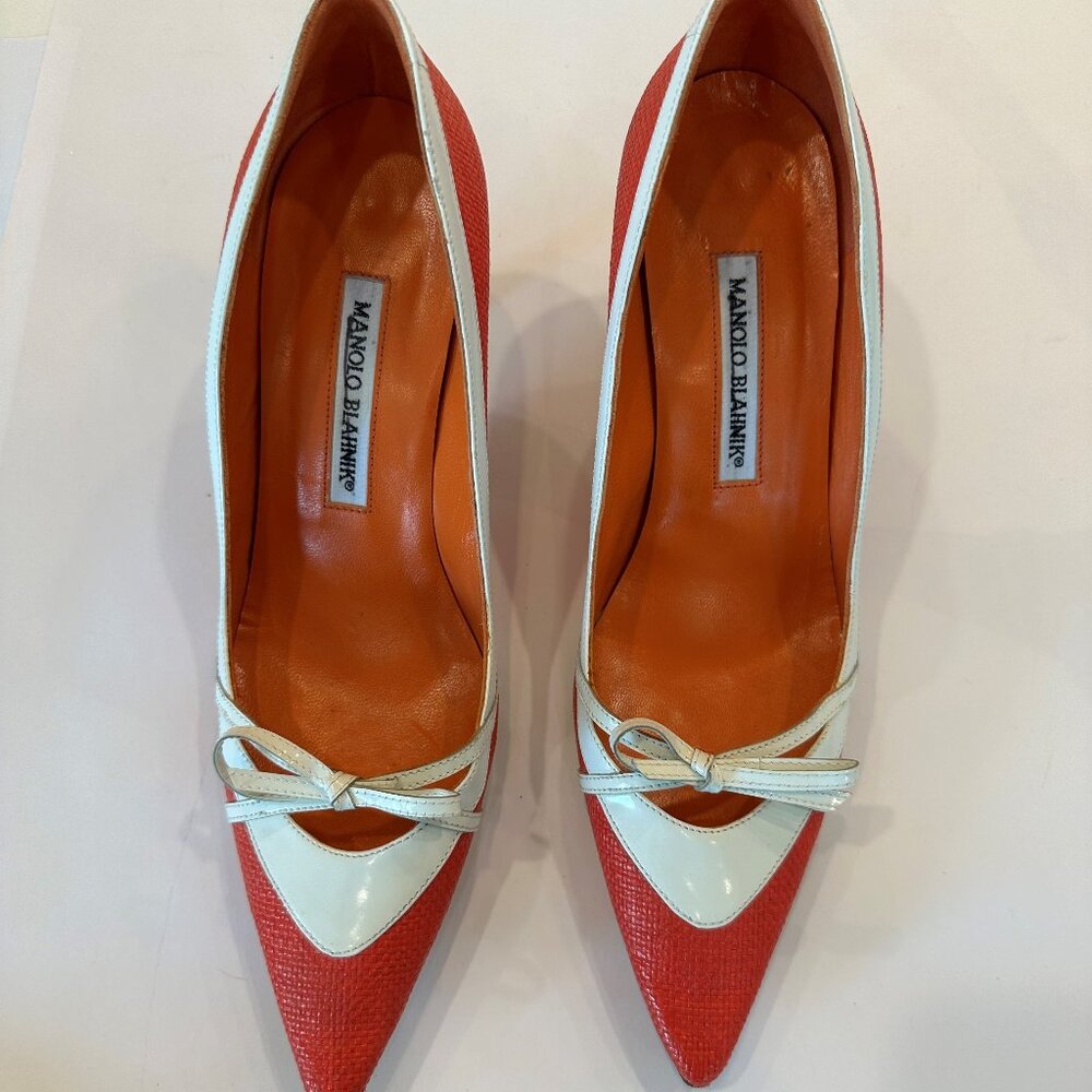 Manolo Blahnik Pumps Salmon & White - Size 39.5